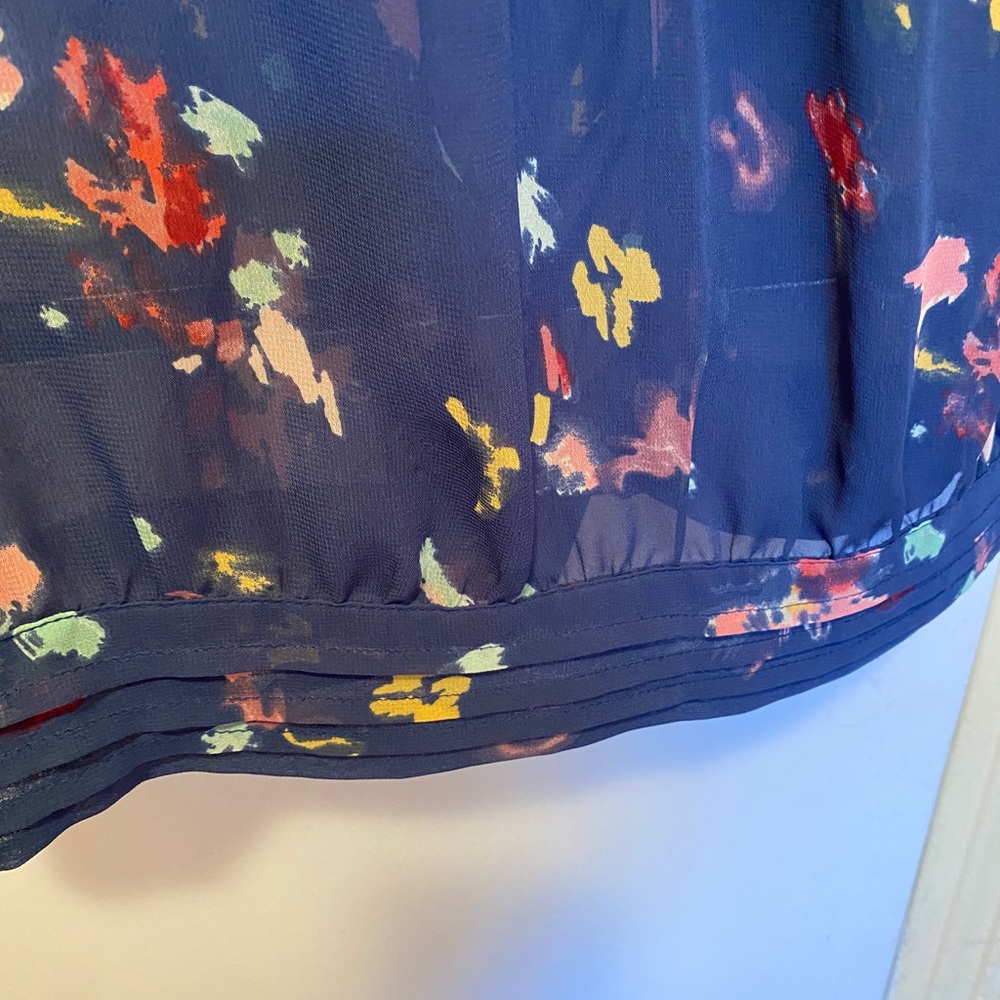 Delicate Abstract Pattern Pleated Button Down Blo… - image 2